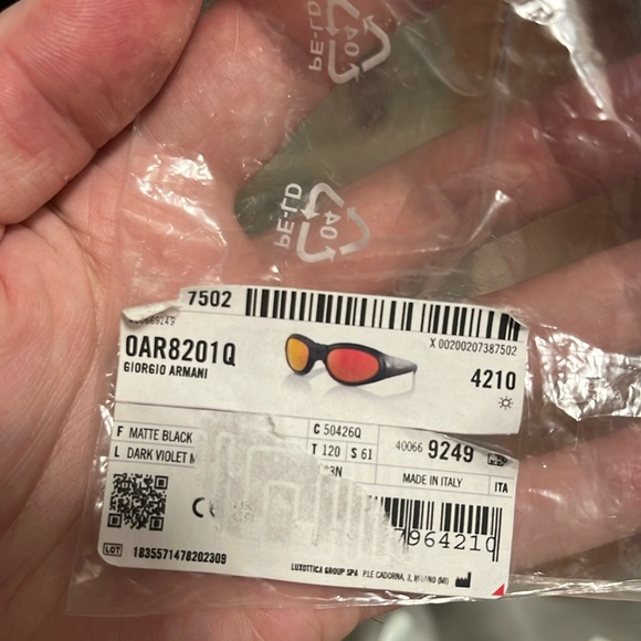 Giorgio Armani Sunglasses - Picture 5 of 5